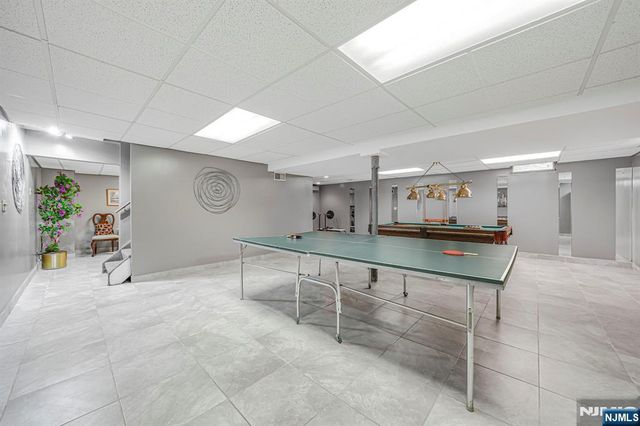 45 Holyoke Court, Wayne, NJ 07470