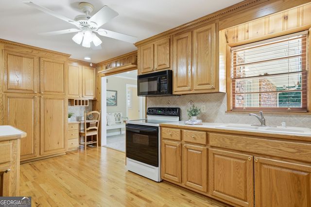 3140 Post Oak Tritt Road, Marietta, GA 30062