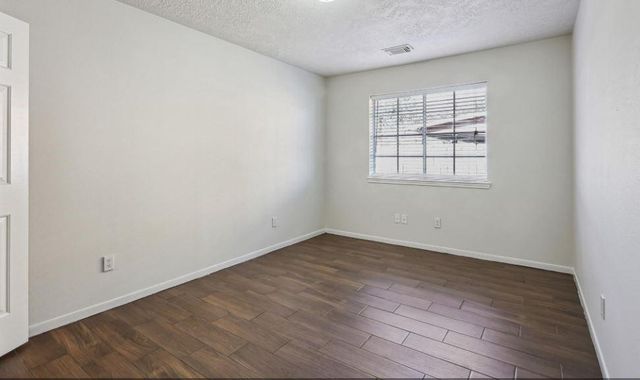 9423 Rippling Fields Dr, Houston, TX 77064