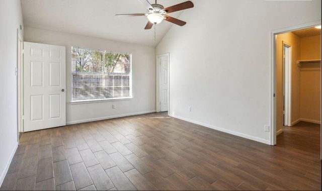 9423 Rippling Fields Dr, Houston, TX 77064