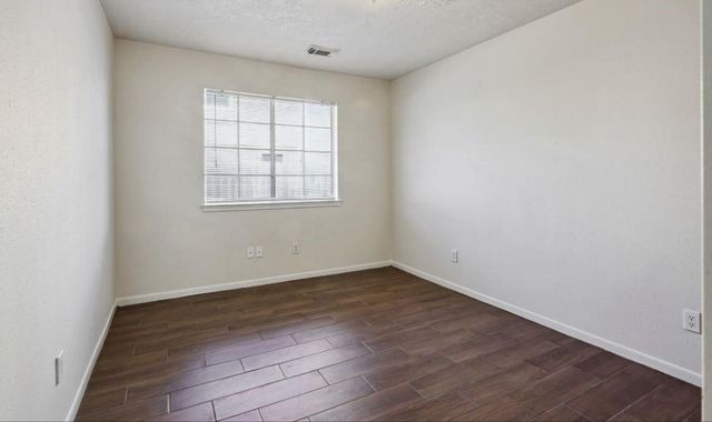 9423 Rippling Fields Dr, Houston, TX 77064