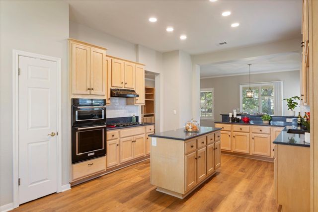 122 Dan Moody TRL, Georgetown, TX 78633