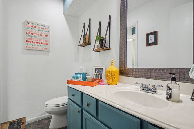 9446 Chimney Corner Lane, Dallas, TX 75243