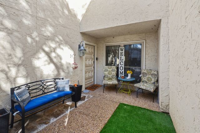 9446 Chimney Corner Lane, Dallas, TX 75243