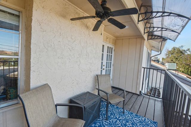 9446 Chimney Corner Lane, Dallas, TX 75243