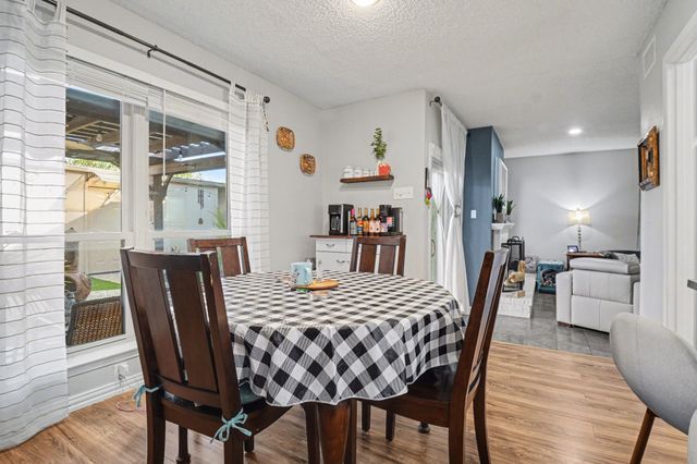 9446 Chimney Corner Lane, Dallas, TX 75243