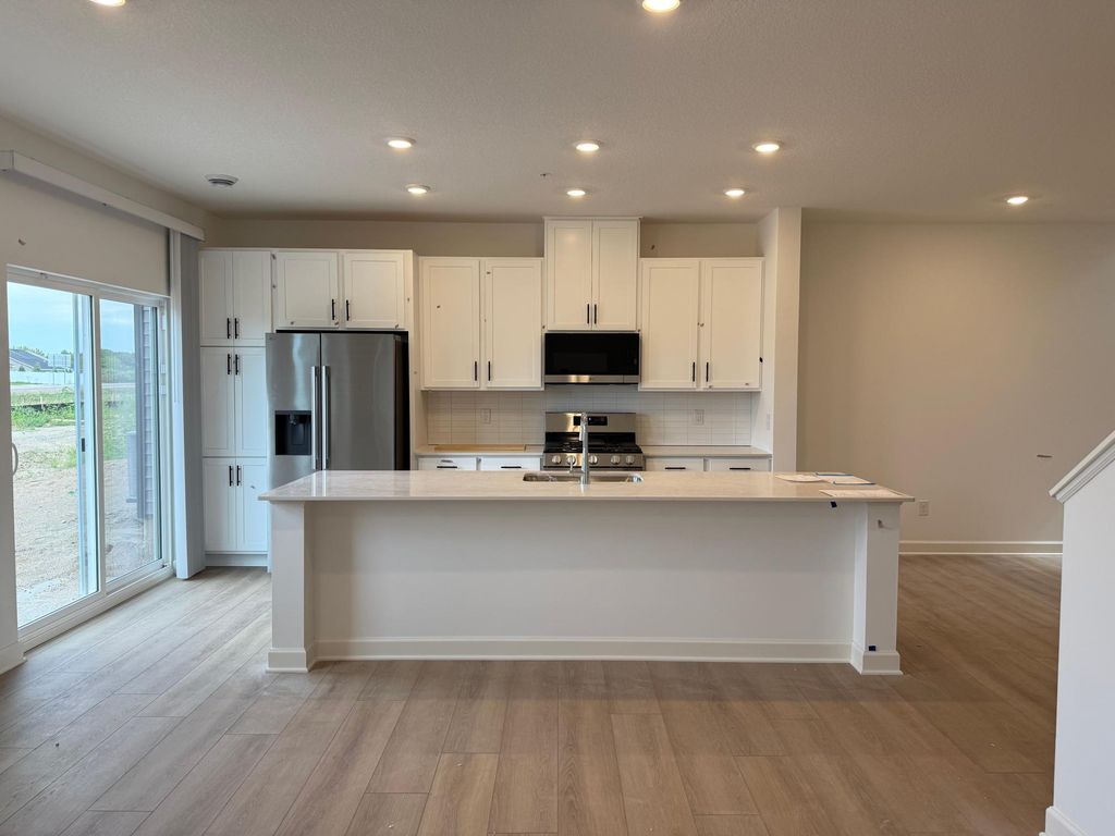 10549 Harbor Lane N, Maple Grove, MN 55369 — photo 2