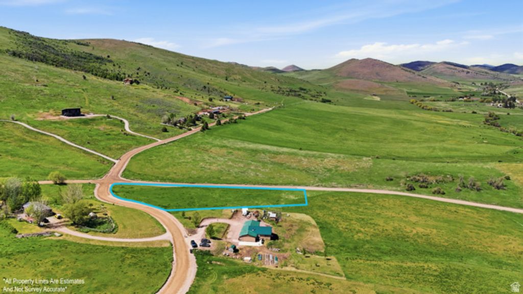 Image 15 of property listing at 8096 N VALLEY VIEW HTS, Preston, ID 83263