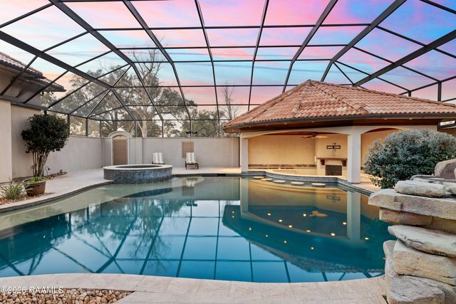 208 Saddleback Circle, Youngsville, LA 70592