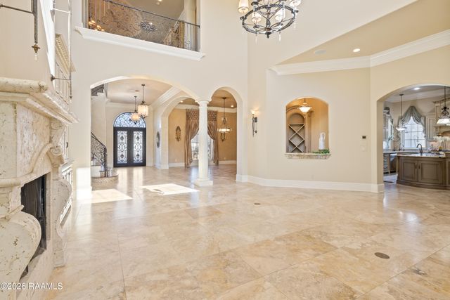 208 Saddleback Circle, Youngsville, LA 70592