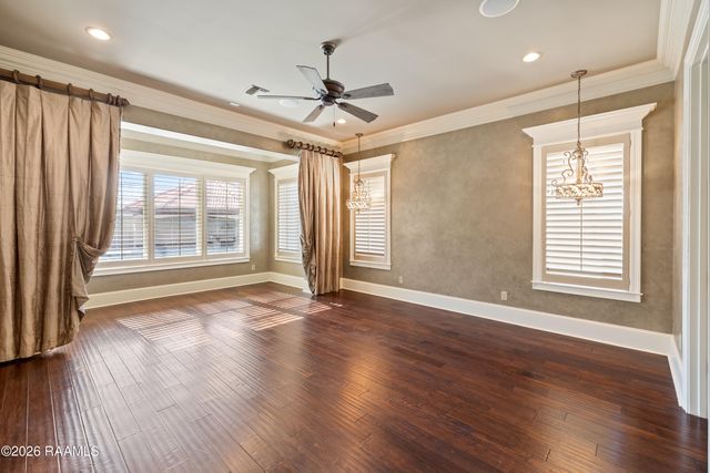 208 Saddleback Circle, Youngsville, LA 70592