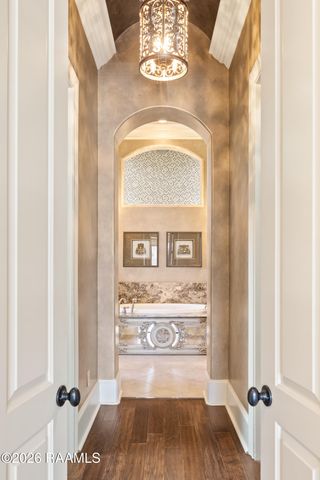 208 Saddleback Circle, Youngsville, LA 70592