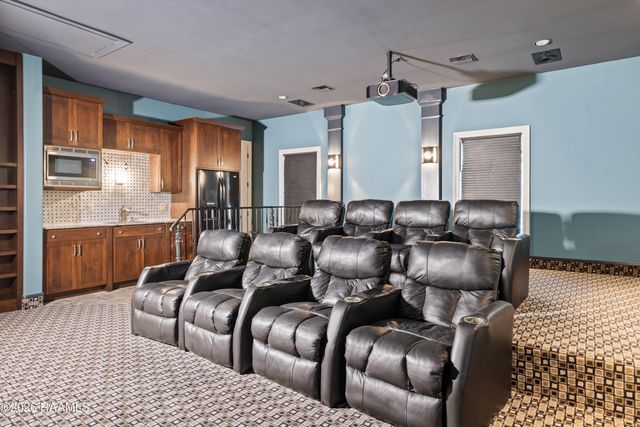 208 Saddleback Circle, Youngsville, LA 70592