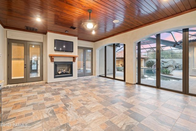 208 Saddleback Circle, Youngsville, LA 70592