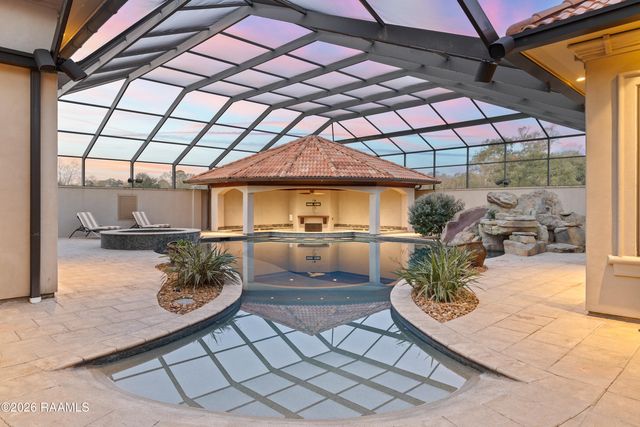 208 Saddleback Circle, Youngsville, LA 70592