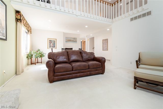 4 Chelsea Court, Beachwood, OH 44122