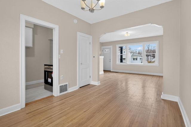 434 Belmont Avenue, Waterloo, IA 50701