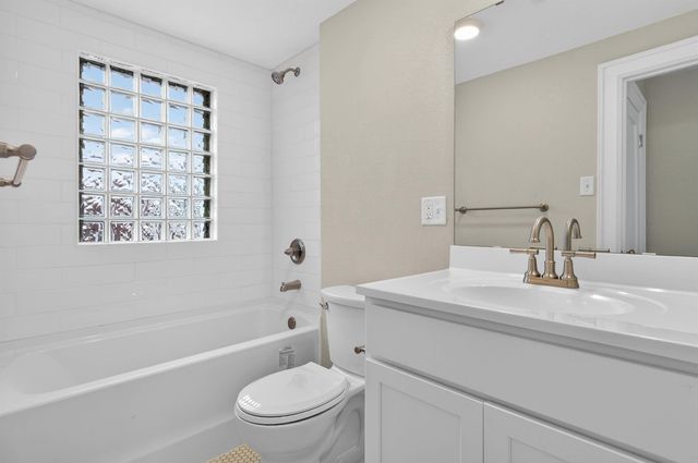 434 Belmont Avenue, Waterloo, IA 50701