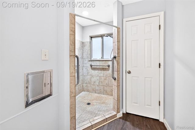 4064 Sheraton Drive, Flint Charter Township, MI 48532