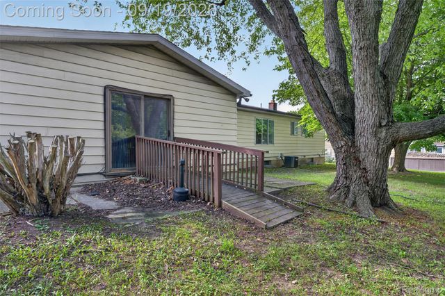 4064 Sheraton Drive, Flint Charter Township, MI 48532