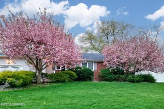 81 Shady Nook Drive, Toms River, NJ 08755