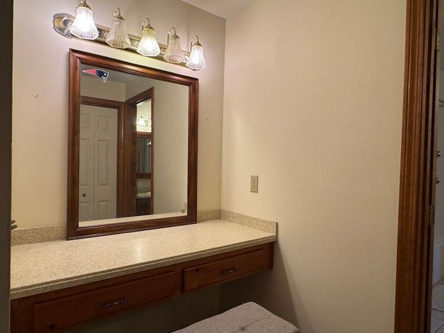 43 W Meadow Rd - Bldg 14 43, Haverhill, MA 01832