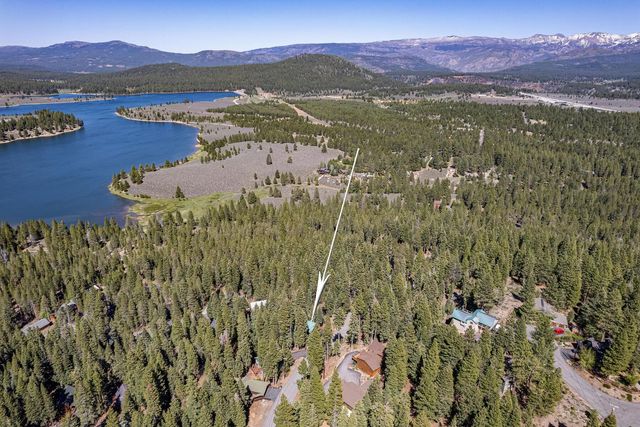 10880 Laurelwood Drive, Truckee, CA 96161