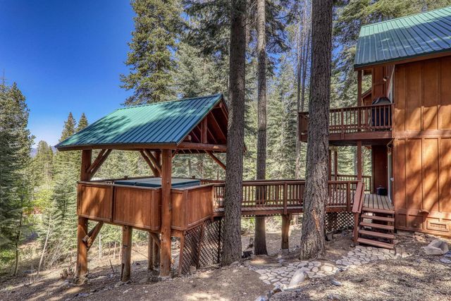 10880 Laurelwood Drive, Truckee, CA 96161