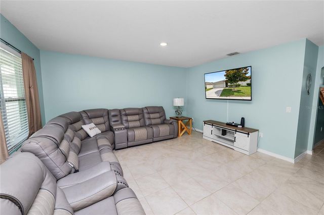 3136 COUNTRY CLUB CIRCLE, Winter Haven, FL 33881