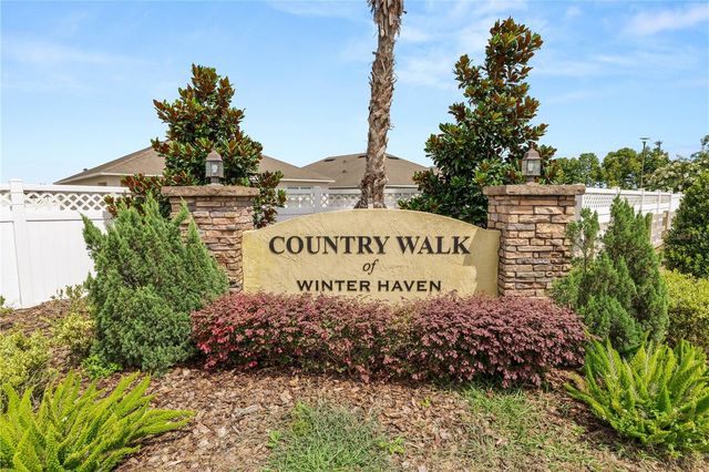 3136 COUNTRY CLUB CIRCLE, Winter Haven, FL 33881