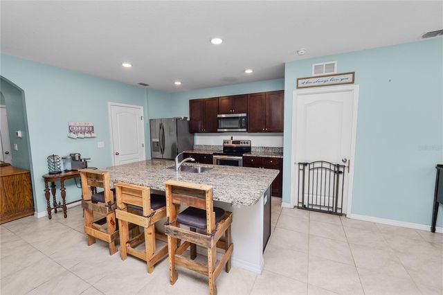 3136 COUNTRY CLUB CIRCLE, Winter Haven, FL 33881