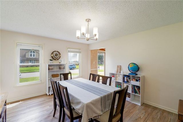 5369 Bagpipers LN, Virginia Beach, VA 23464