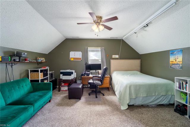 5369 Bagpipers LN, Virginia Beach, VA 23464