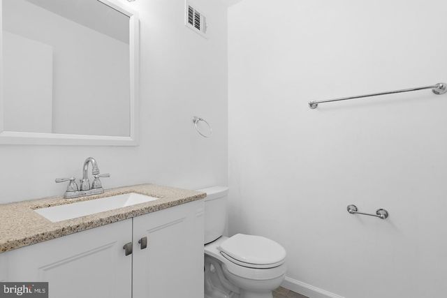 5872 KARA PL, Burke, VA 22015
