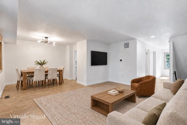 5872 KARA PL, Burke, VA 22015