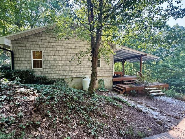 900 Smokey Mtn Trail, North Wilkesboro, NC 28659