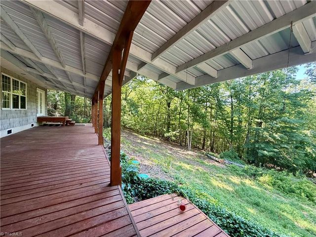 900 Smokey Mtn Trail, North Wilkesboro, NC 28659