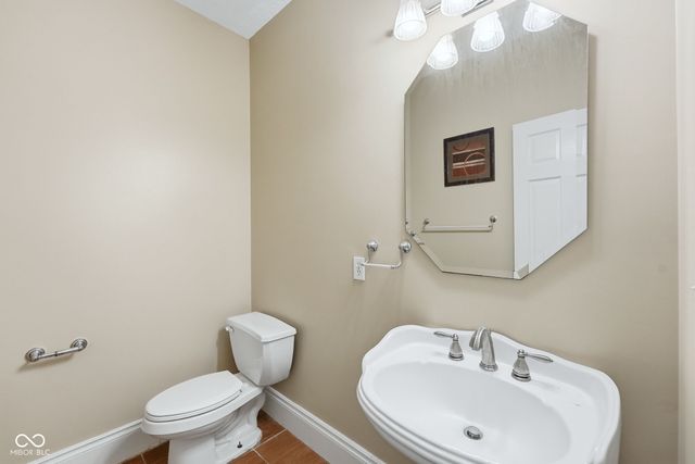 62 Scarborough Court, Lafayette, IN 47905