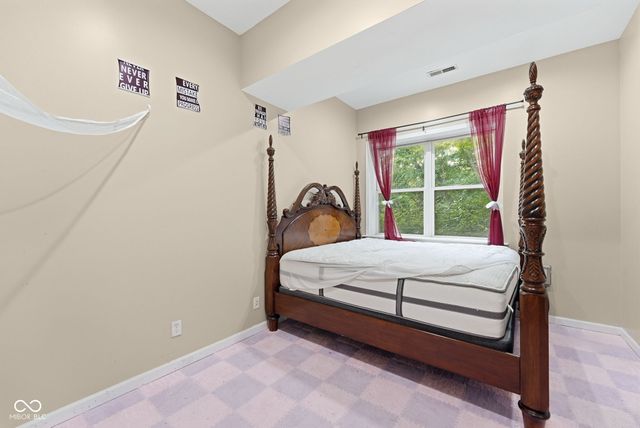 62 Scarborough Court, Lafayette, IN 47905