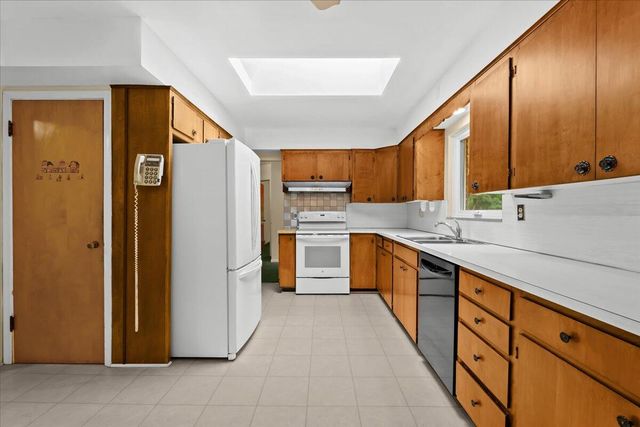 46351 W Main Street, Northville Twp, MI 48167