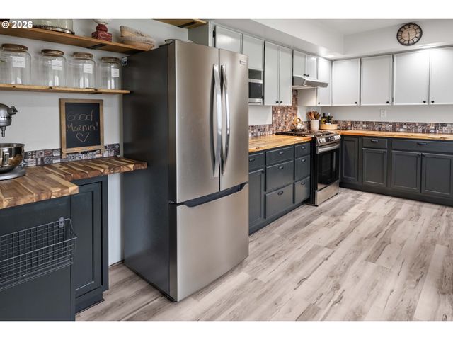 91614 George Hill Rd, Astoria, OR 97103