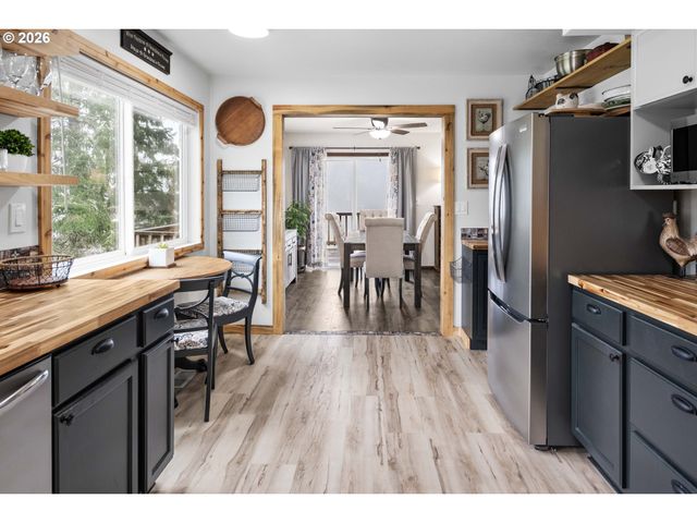 91614 George Hill Rd, Astoria, OR 97103