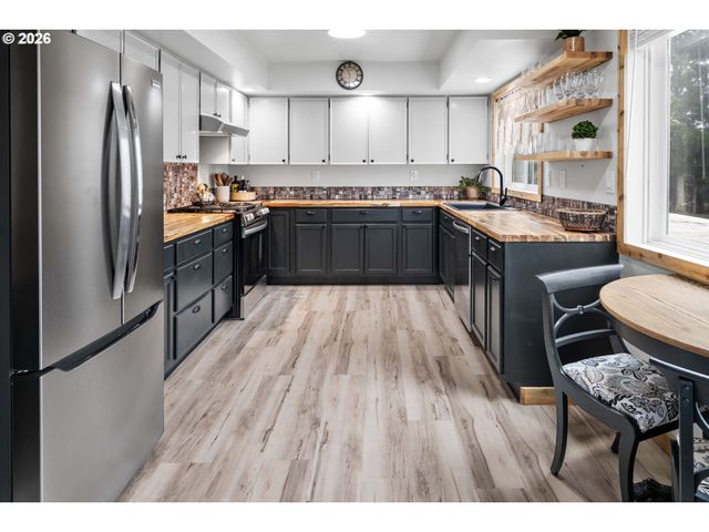 91614 George Hill Rd, Astoria, OR 97103