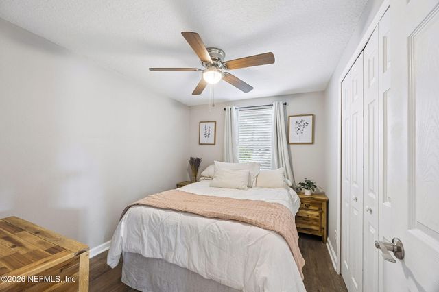2638 STERN Drive N, Jacksonville, FL 32233