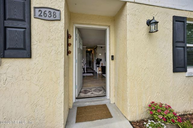 2638 STERN Drive N, Jacksonville, FL 32233