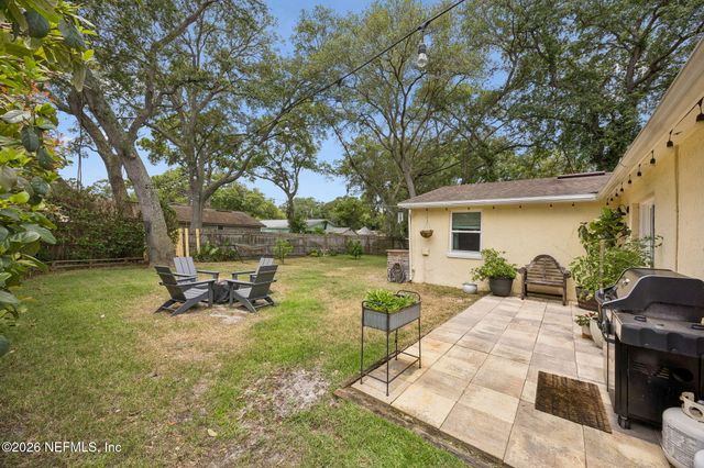 2638 STERN Drive N, Jacksonville, FL 32233