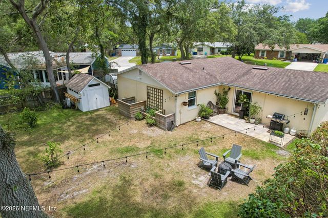 2638 STERN Drive N, Jacksonville, FL 32233