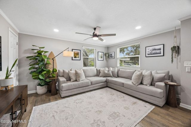 2638 STERN Drive N, Jacksonville, FL 32233