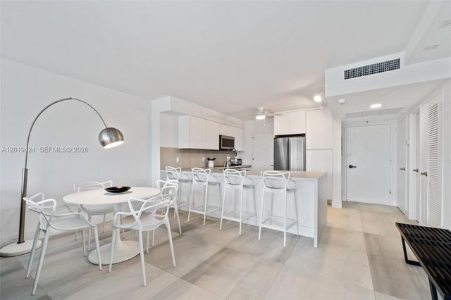 5700 Collins Ave 7J, Miami Beach, FL 33140