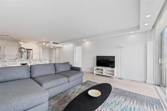5700 Collins Ave 7J, Miami Beach, FL 33140